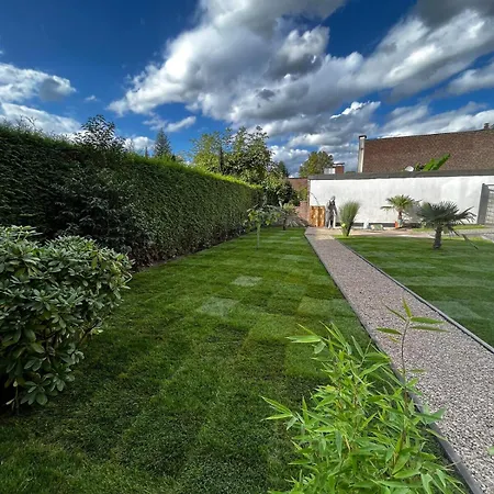 Lodge Rotterdam: Messe/business/fewo Hilden