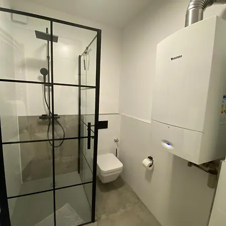 Lodge Rotterdam: Messe/business/fewo Hilden