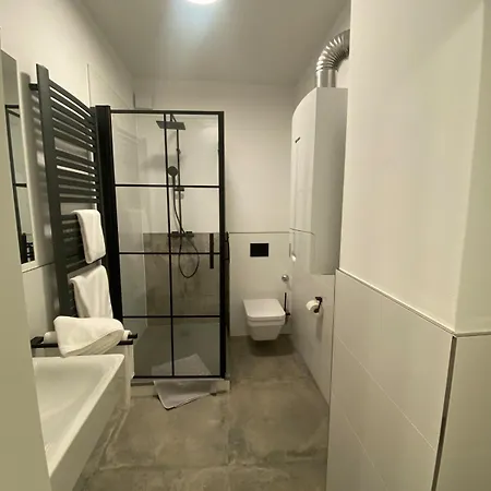 Lodge Rotterdam: Messe/business/fewo *