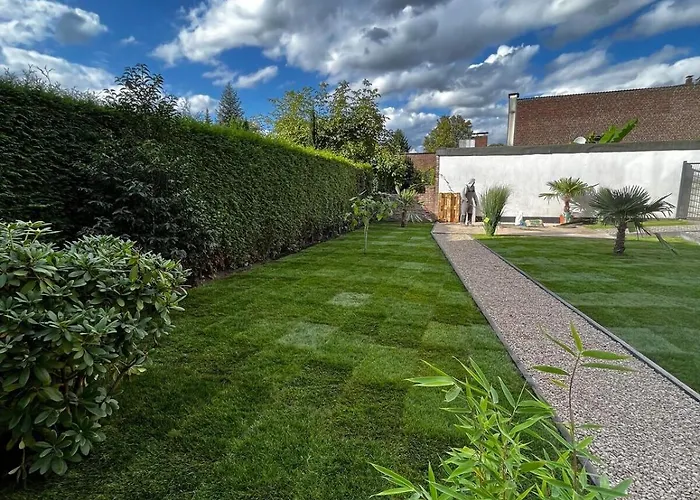 Lodge Rotterdam: Messe/business/fewo Hilden